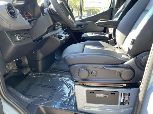 New 2025 Mercedes-Benz Sprinter 2500 image 24