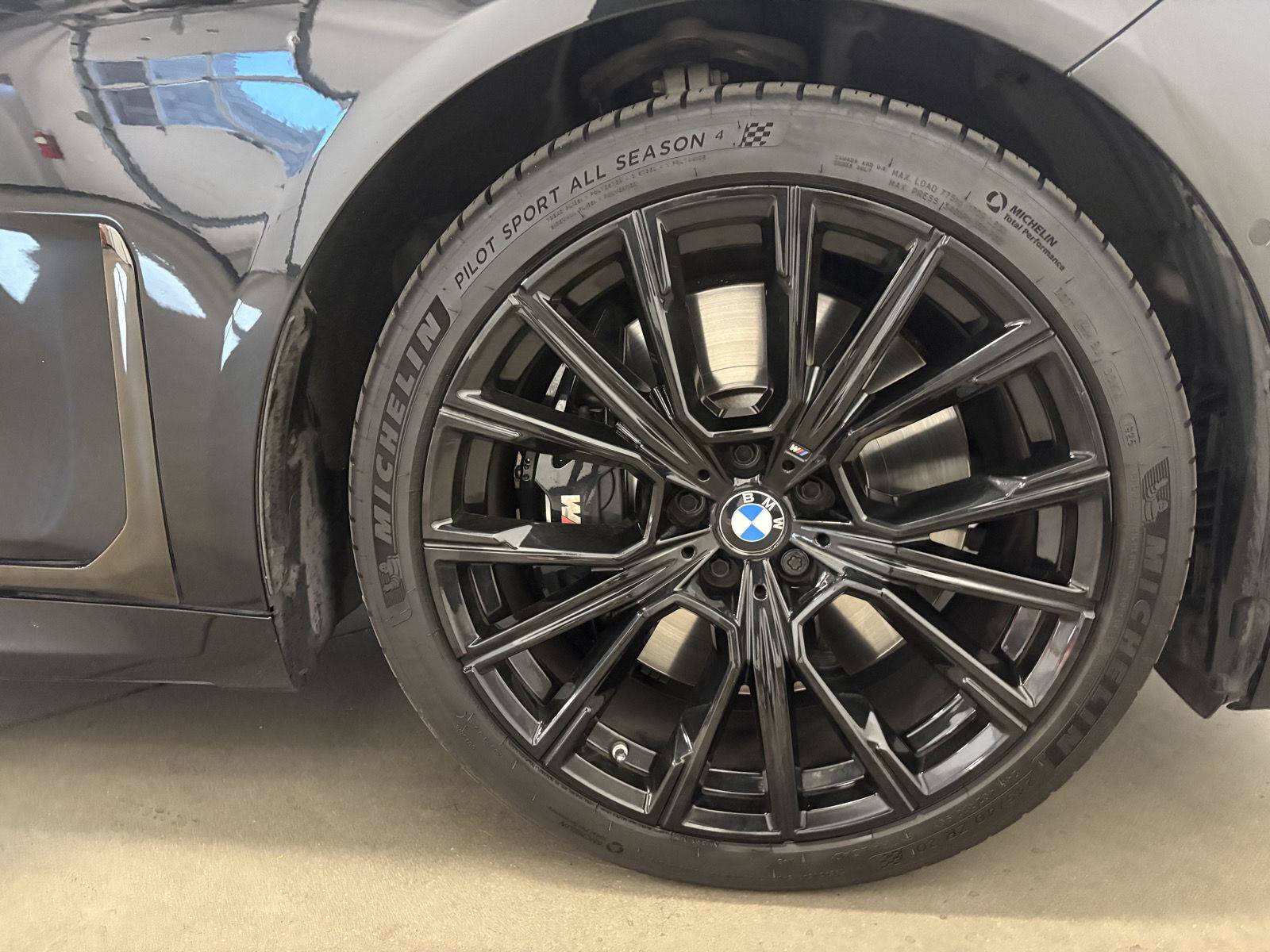 Used 2022 BMW 750i xDrive w/ Executive Package AWD/4WD image 61
