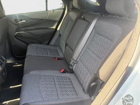 Used 2024 Chevrolet Equinox LT FWD image 17