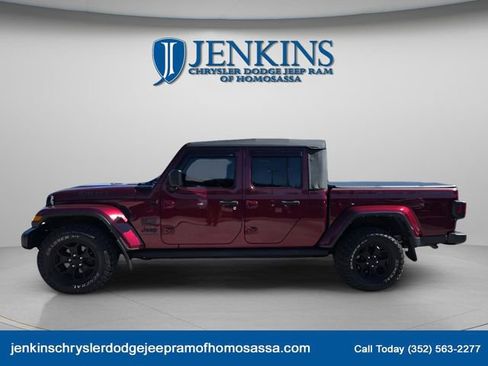 Used 2021 Jeep Gladiator Sport image 5