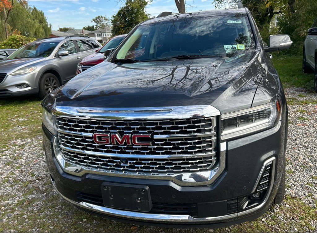 Used 2022 GMC Acadia Denali w/ Denali Technology Package AWD/4WD image 3
