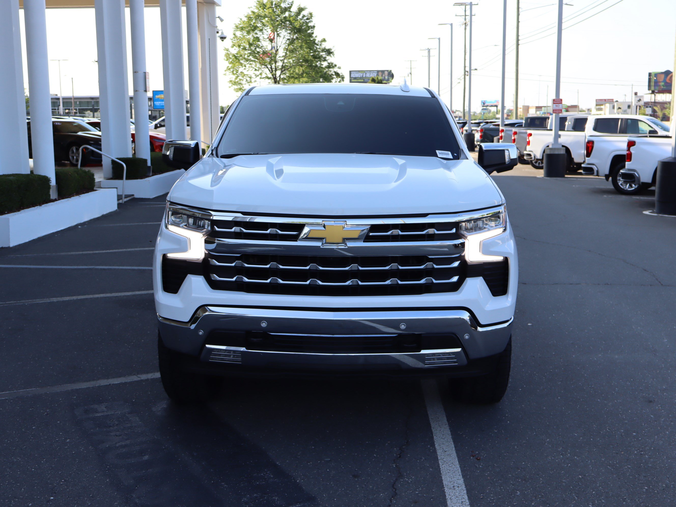 Used 2024 Chevrolet Silverado 1500 LTZ w/ Technology Package AWD/4WD image 3