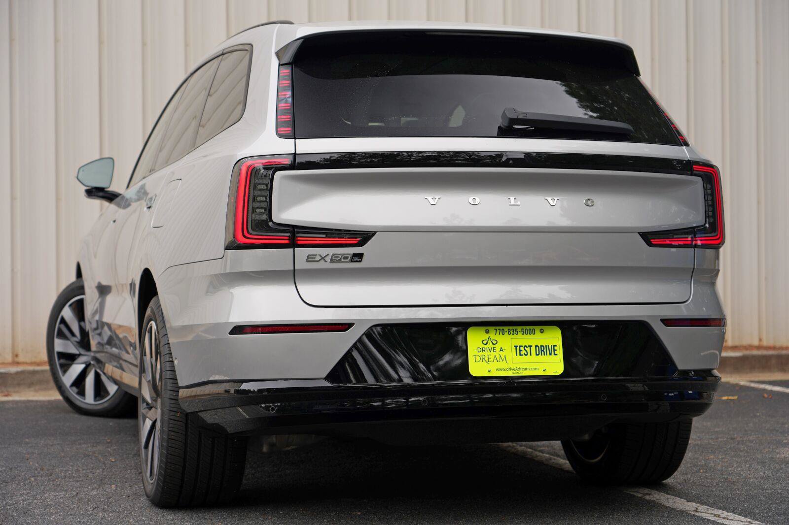 Used 2025 Volvo EX90 Ultra AWD/4WD image 6