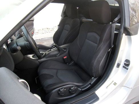 Used 2009 Nissan 370Z Coupe image 18