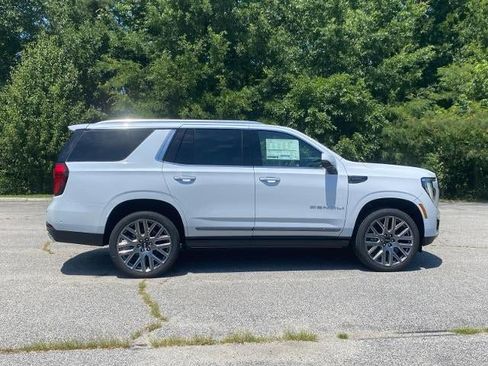 New 2026 GMC Yukon Denali Ultimate w/ LPO, Illumination Package AWD/4WD image 2