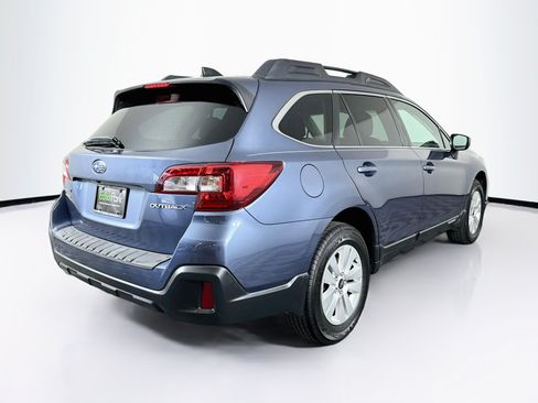 Used 2018 Subaru Outback 2.5i Premium AWD/4WD image 9