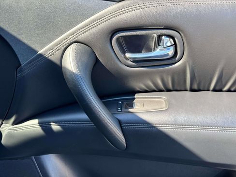 Used 2023 Nissan Armada SL w/ Midnight Edition Package image 15