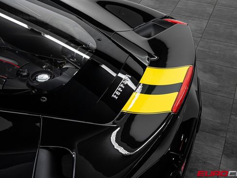 Used 2020 Ferrari 488 Pista Coupe image 23