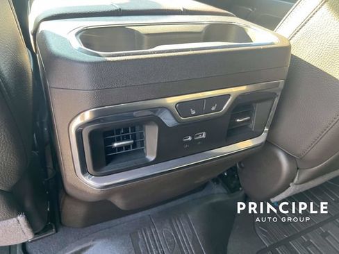 Used 2023 GMC Sierra 1500 Denali w/ Technology Package AWD/4WD image 30