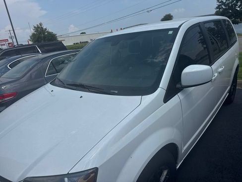 Used 2019 Dodge Grand Caravan GT FWD image 11
