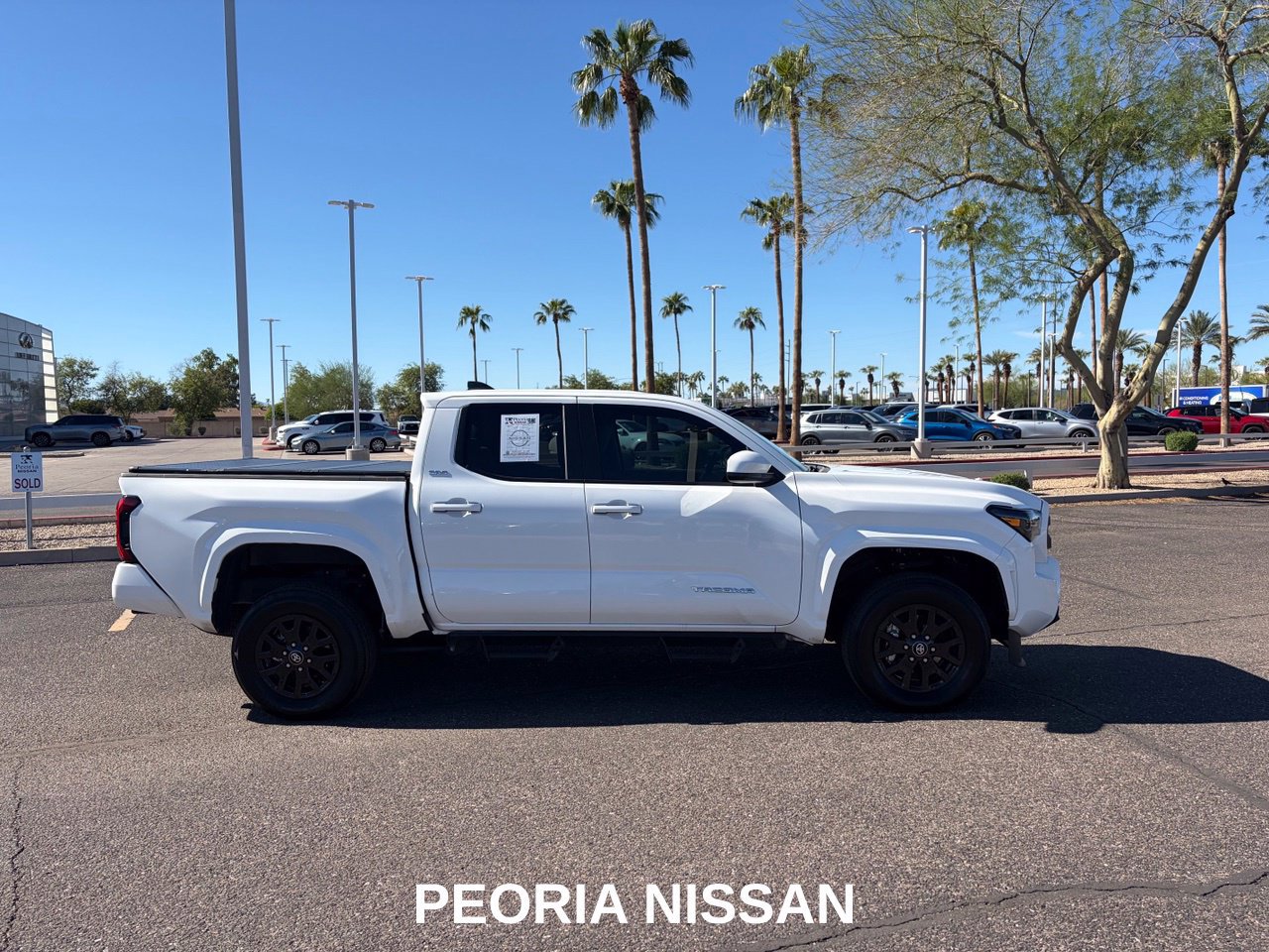 Used 2024 Toyota Tacoma SR5 AWD/4WD image 7