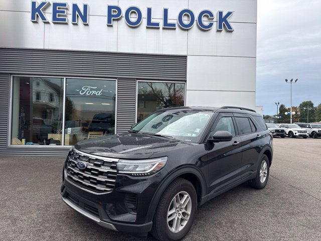 Used 2026 Ford Explorer Active AWD/4WD image 2