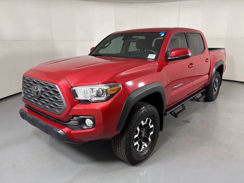 Used 2022 Toyota Tacoma TRD Off-Road w/ Technology Package image 5