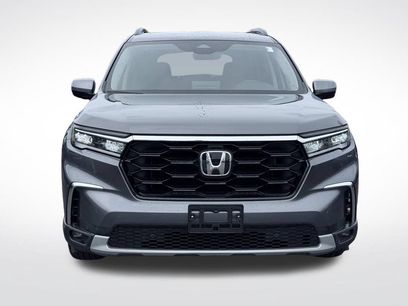Used 2025 Honda Pilot Touring