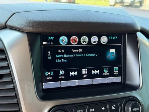 Used 2019 Chevrolet Suburban Premier AWD/4WD image 23