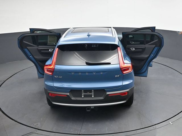 Used 2024 Volvo XC40 B5 Plus AWD/4WD image 38
