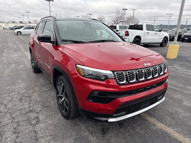 Used 2025 Jeep Compass Limited w/ Elite Group AWD/4WD image 12
