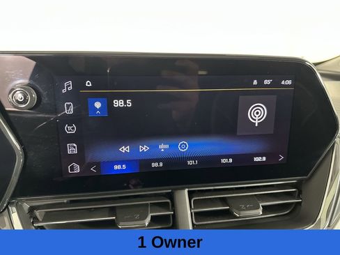 Used 2025 Chevrolet Trax ACTIV w/ Sunroof Package FWD image 15
