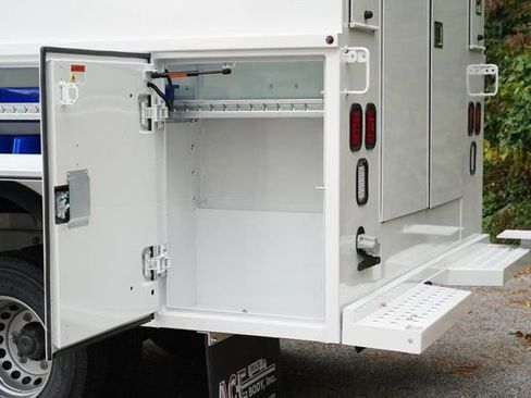 Used 2023 Mercedes-Benz Sprinter 3500 image 15