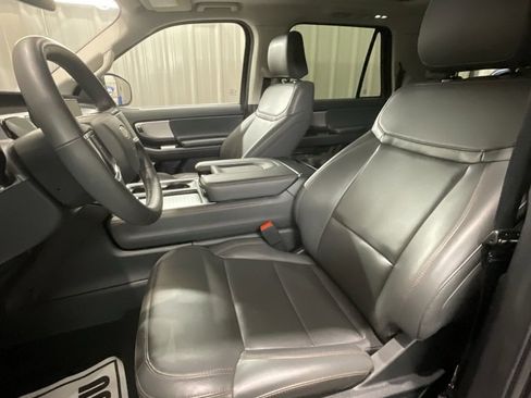 Used 2025 Ford Expedition Max Active image 10