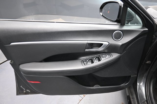 Used 2025 Hyundai Sonata SEL FWD image 14