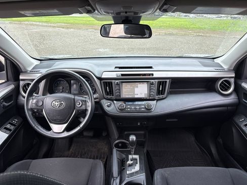 Used 2018 Toyota RAV4 Adventure AWD/4WD image 20