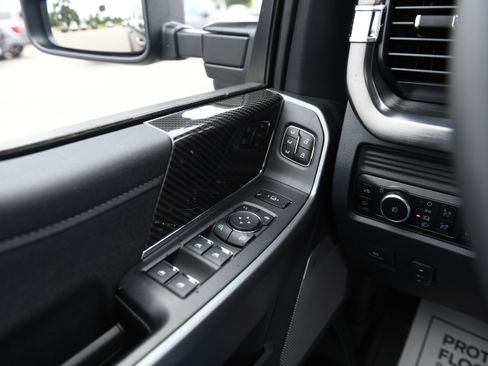 New 2026 Ford F250 Lariat w/ Black Appearance Package AWD/4WD image 28