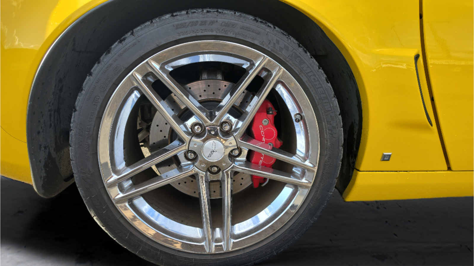 Used 2006 Chevrolet Corvette Z06 w/ Preferred Equipment Group RWD image 20