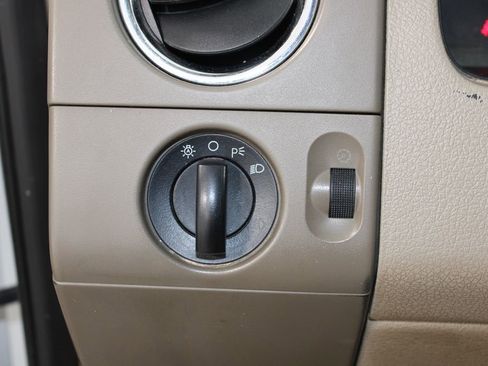 Used 2004 Ford F150 XL image 40