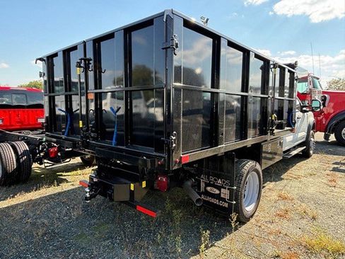 New 2024 Ford F550 4x4 SuperCab Super Duty image 2