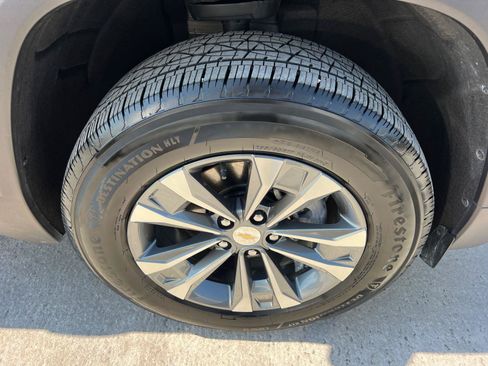 Used 2026 Chevrolet Equinox LT FWD image 12