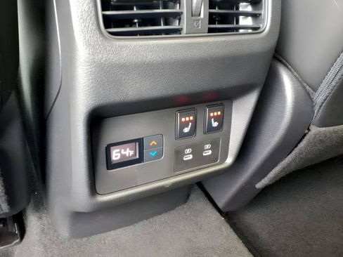 Used 2026 Nissan Rogue Platinum w/ Platinum Premium Package AWD/4WD image 14
