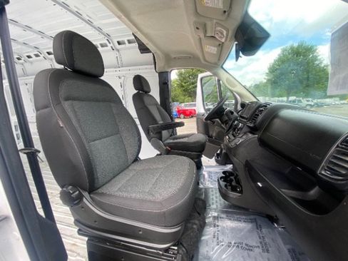 Used 2025 RAM ProMaster 2500 FWD image 12