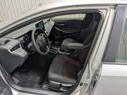 Used 2025 Toyota Corolla SE image 14