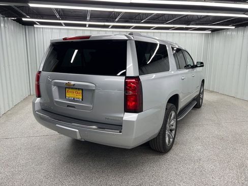 Used 2019 Chevrolet Suburban Premier image 6