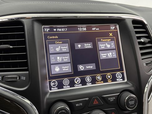 Used 2018 Jeep Grand Cherokee Summit image 26