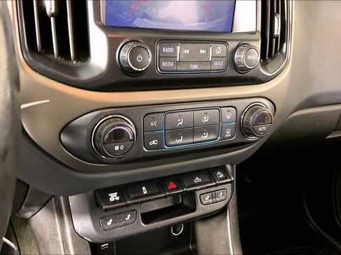 Used 2017 Chevrolet Colorado Z71 image 14