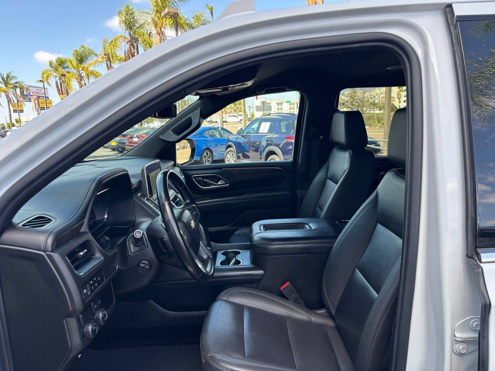 Used 2023 Chevrolet Tahoe LT w/ Luxury Package RWD image 29