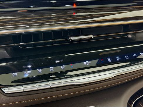 Used 2022 Cadillac Escalade ESV Sport w/ Touring Package image 17