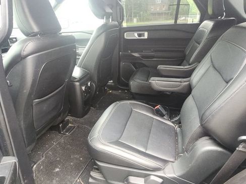 Used 2020 Ford Explorer Limited AWD/4WD image 7