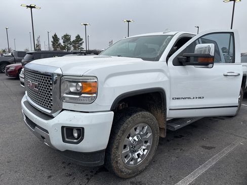 Used 2015 GMC Sierra 2500 Denali w/ Duramax Plus Package image 1