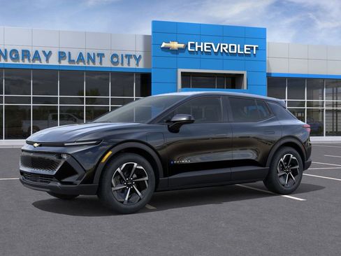 New 2026 Chevrolet Equinox EV LT image 2