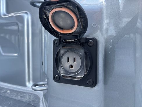 Used 2024 Chevrolet Silverado 1500 Custom image 28