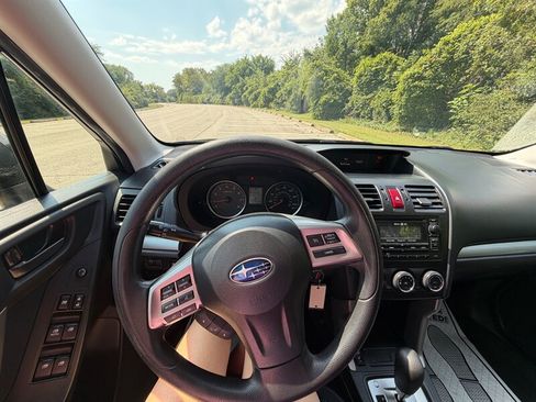 Used 2015 Subaru Forester 2.5i Premium w/ Popular Package #2 AWD/4WD image 12