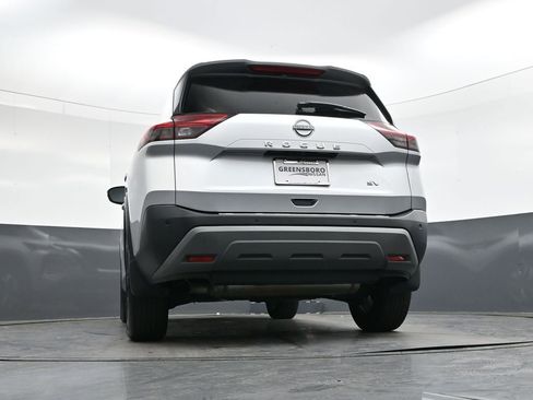 Used 2022 Nissan Rogue SV image 36