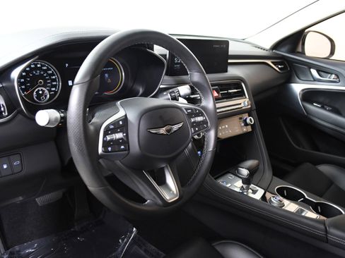 Used 2025 Genesis G70 2.5T image 20