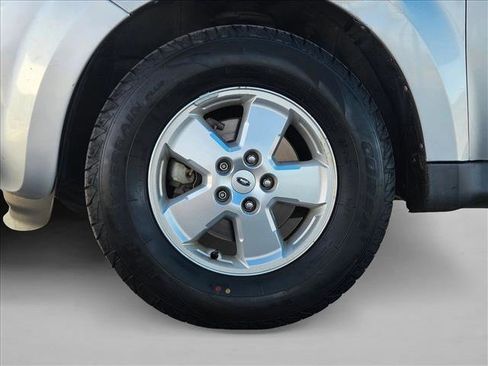 Used 2010 Ford Escape XLS image 23