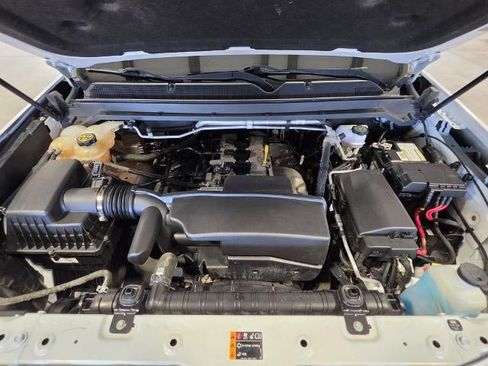 Used 2022 Chevrolet Colorado LT w/ Fleet Safety Package RWD image 9
