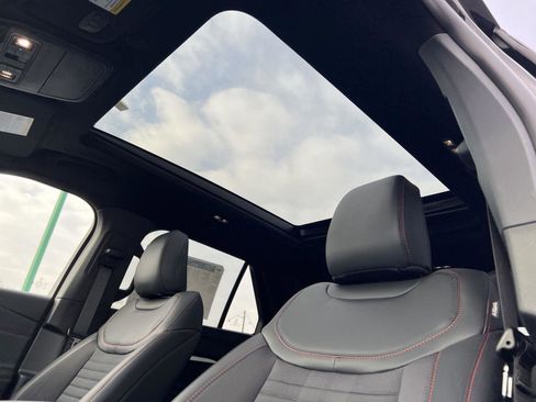 New 2026 Ford Explorer ST-Line image 40