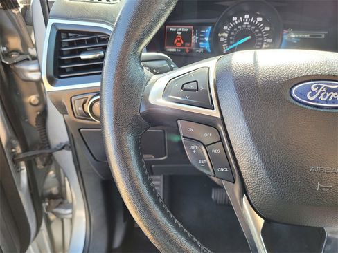 Used 2022 Ford Edge Titanium image 21